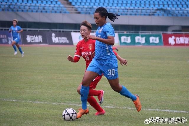 沙尔克04重返胜利之路 卡里乌斯表现出色